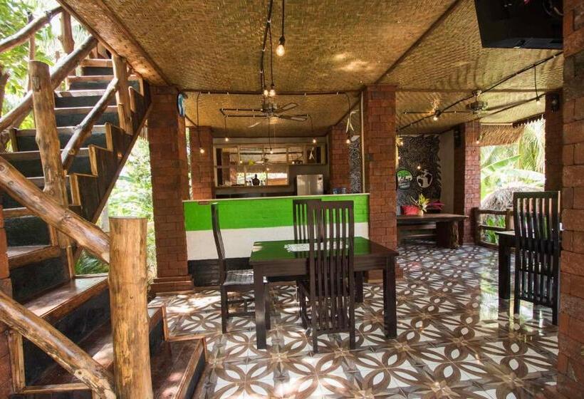 חדר אקונומי, Hobbit S House Homestay