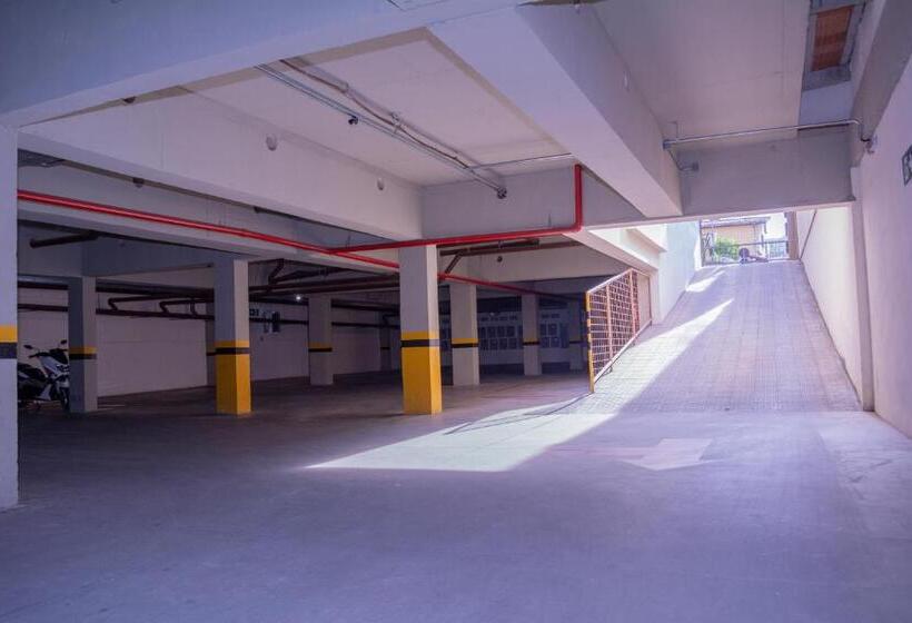 标准单人间, Rivello Apart