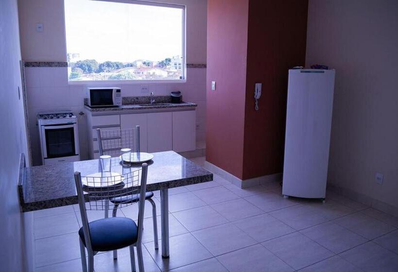 标准单人间, Rivello Apart