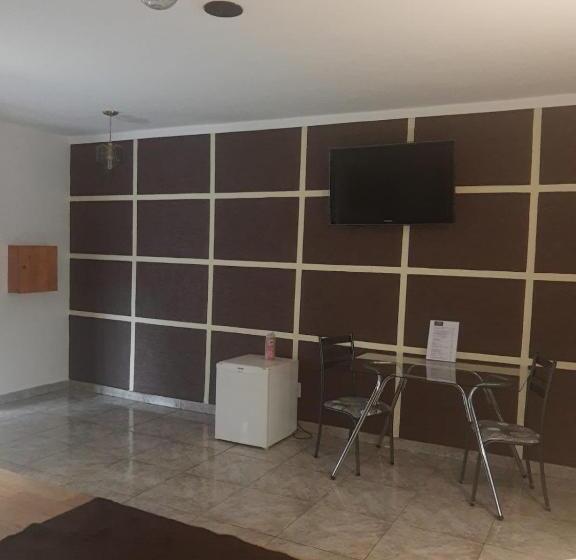 标准间带漩涡浴缸, Medieval Motel E Hospedagem