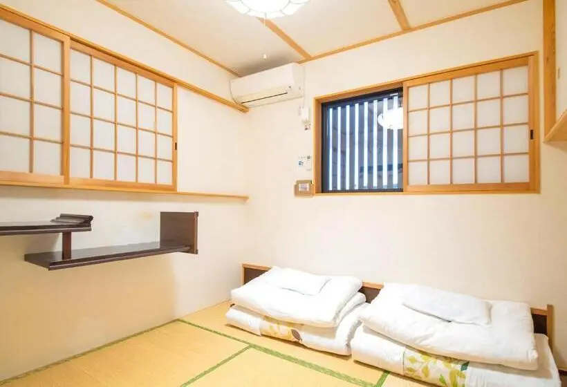 バス共有のスタンダードルーム, Guest House Wakabaya
