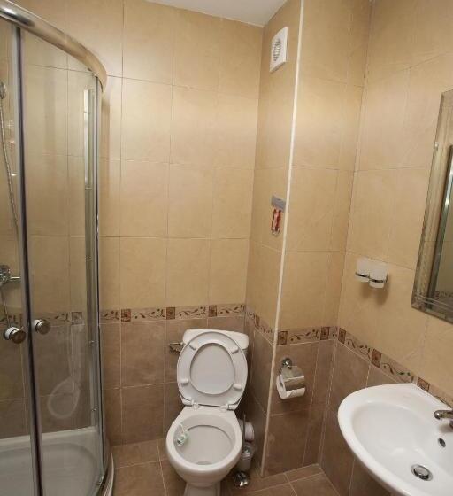 דירת חדר, хотел ред