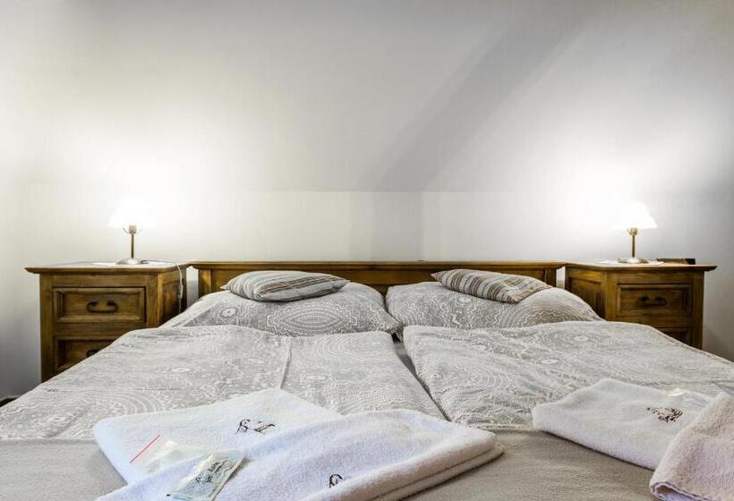 Номер Стандарт, U Dobrého Pastiera