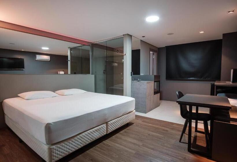 스위트 킹사이즈 침대, Motel Della Montagna