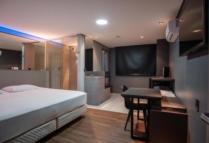 带大床的套房, Motel Della Montagna