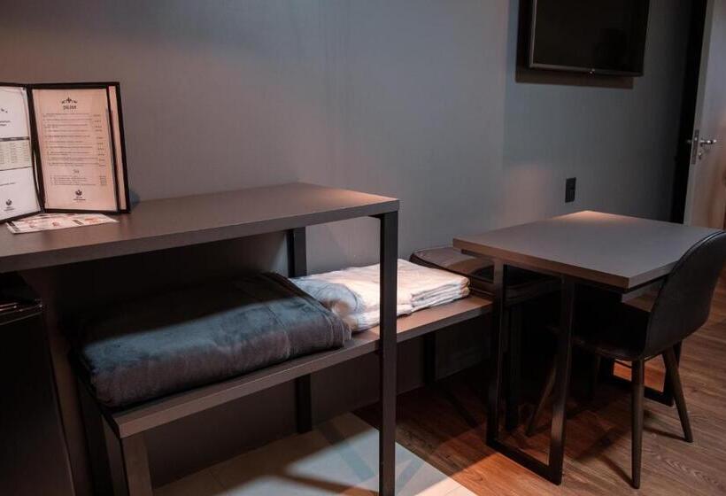 스위트 킹사이즈 침대, Motel Della Montagna