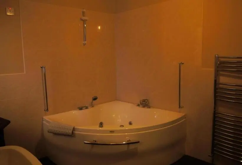 Deluxe-sviitti, Riverbank, Country Pub And Guesthouse