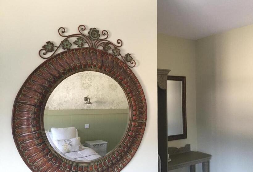 غرفة قياسية ثلاثية, Riverbank, Country Pub And Guesthouse