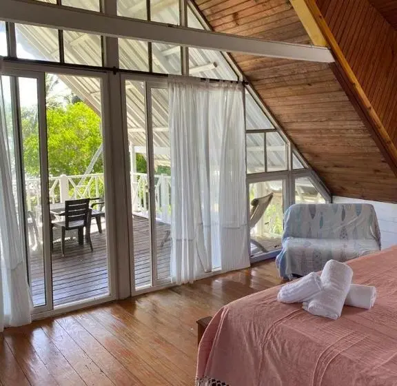 اتاق لوکس خانوادگی, Islander House On Rocky Cay Beach