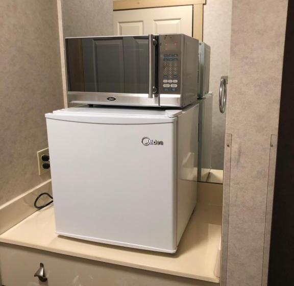 Номер Стандарт Кровать Кинг Адаптированный для Инвалидов, Paddle Wheel Inn