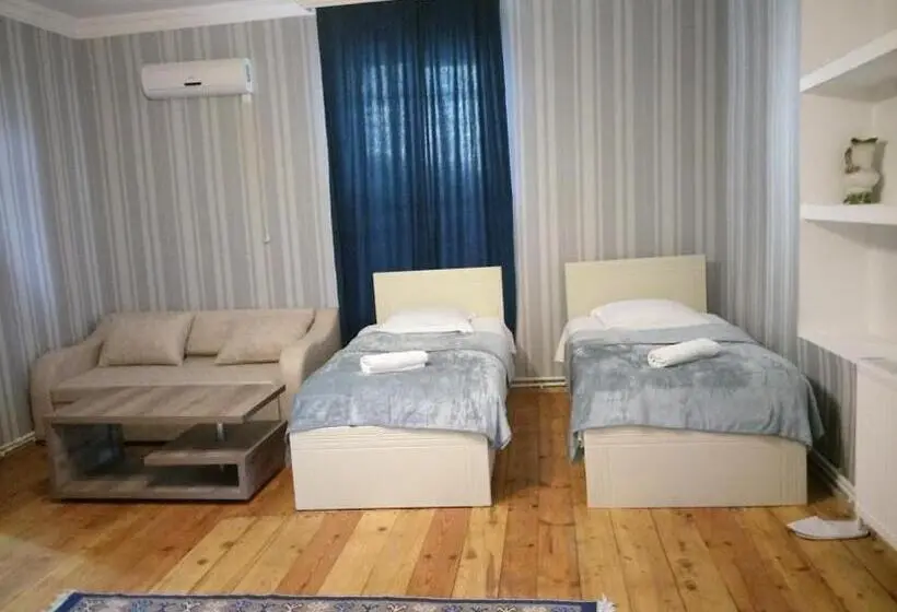 اتاق خانوادگی, Abramichi Guest House