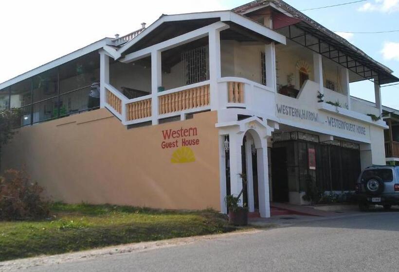 חדר אקונומי, Don Santiago Guesthouse Downtown