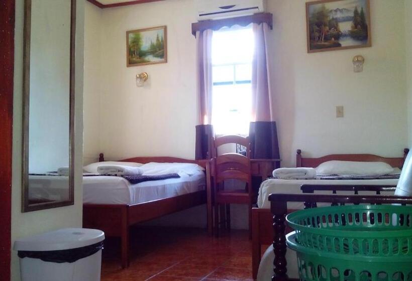 اتاق استاندارد, Don Santiago Guesthouse Downtown