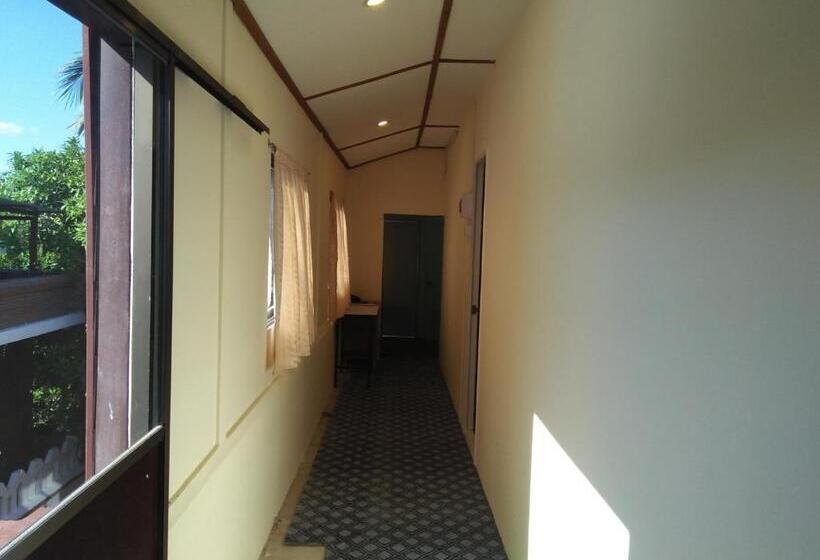 تختخواب در اتاق مشترک, Northern Breeze