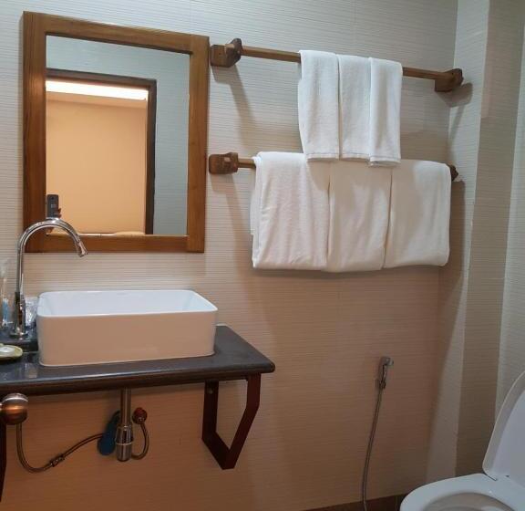 اتاق سوپریور سه تخته, Northern Breeze