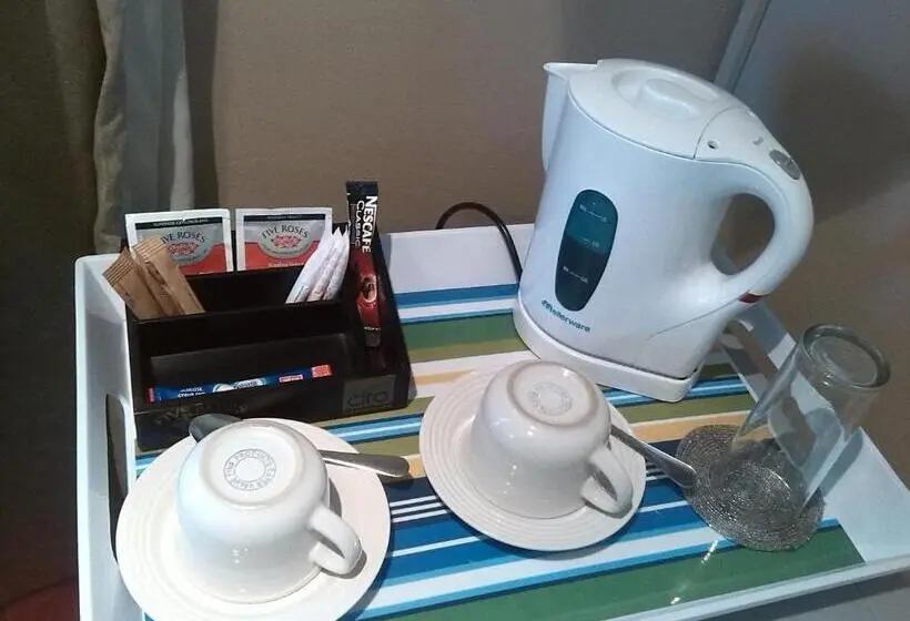 スタンダードルーム, Rainbow Guest House And Tours