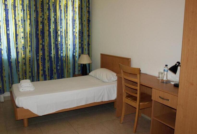 اتاق استاندارد یک نفره, Rivotorto Retreat House