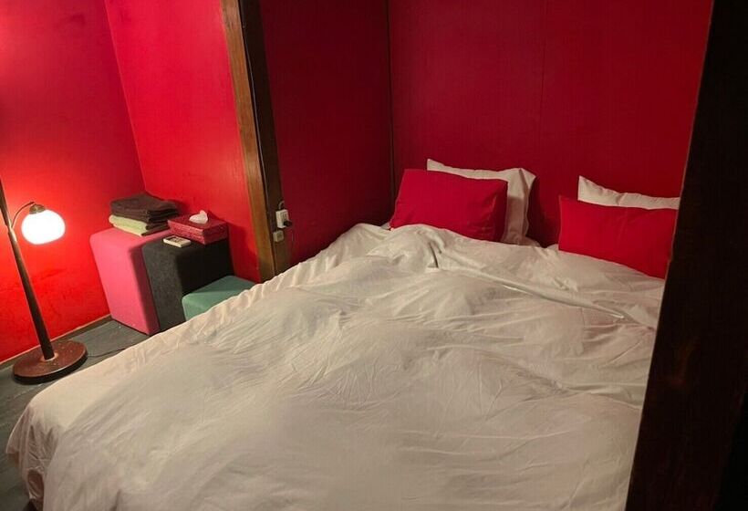 バス共有のスタンダードルーム, Villa Sacra ヴィラサクラ