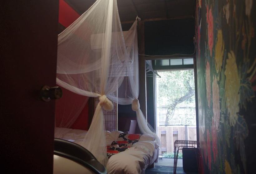 バス共有のスタンダードルーム, Villa Sacra ヴィラサクラ