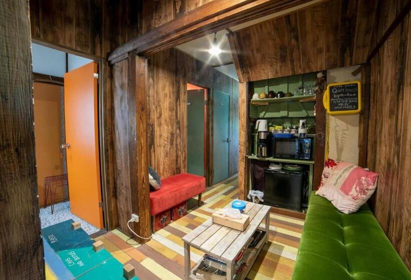 スタンダードルーム、2段ベッド共用バスルーム, Villa Sacra ヴィラサクラ