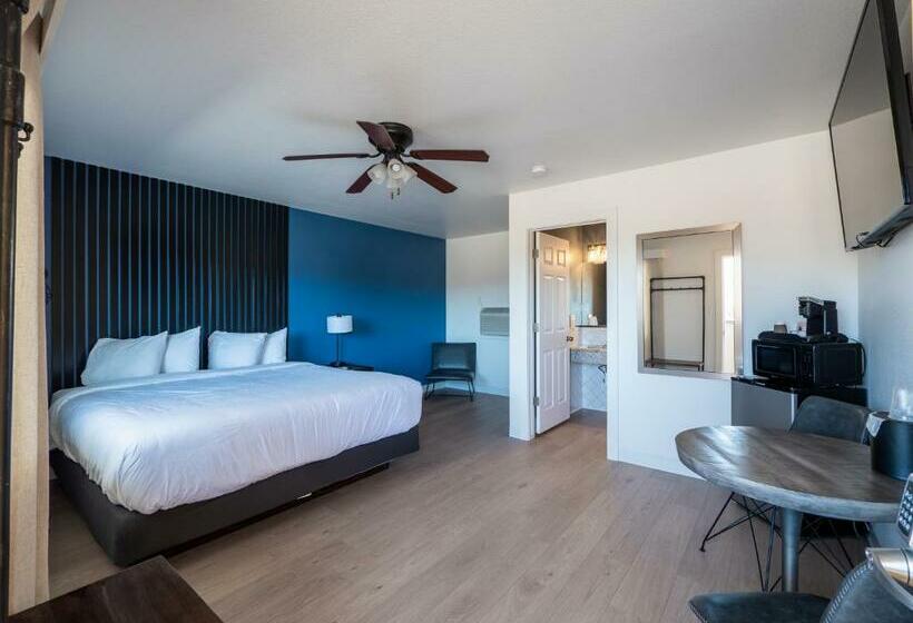 غرفة قياسية سرير كينج, Balanced Rock Inn