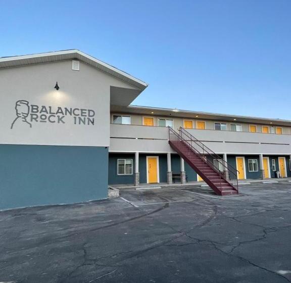 Quarto Estandar, Balanced Rock Inn