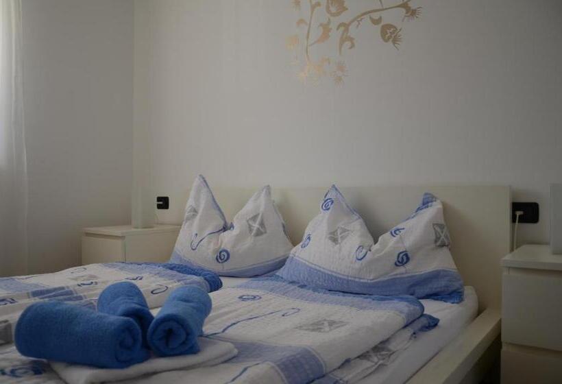 اتاق استاندارد, Apartments Bertok