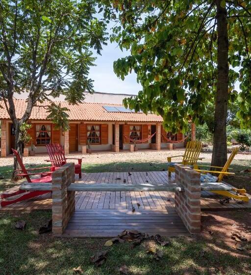 חדר לארבעה סטנדרטי עם נוף לגינה, Pousada Pé Na Terra