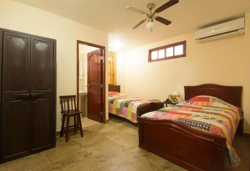 اتاق استاندارد, Puerta Sol Inn