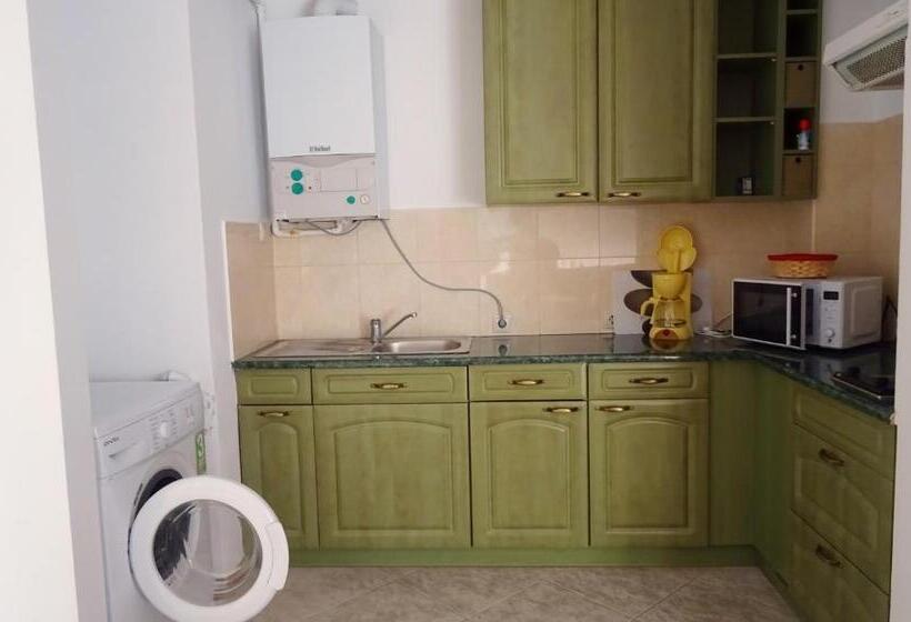 شقة غرفة نوم واحدة مزودة بشُرفة, Club Topaz Apartments