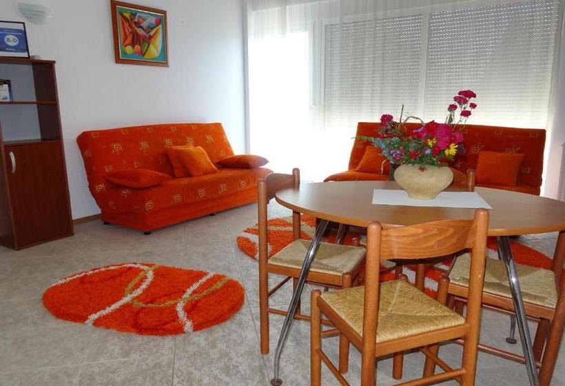 شقة غرفة نوم واحدة مزودة بشُرفة, Club Topaz Apartments