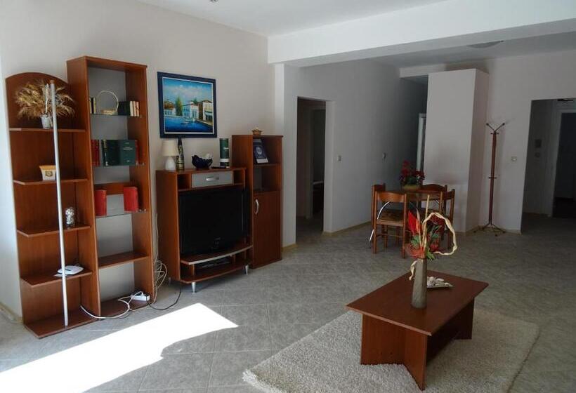 带2个卧室的高级公寓, Club Topaz Apartments