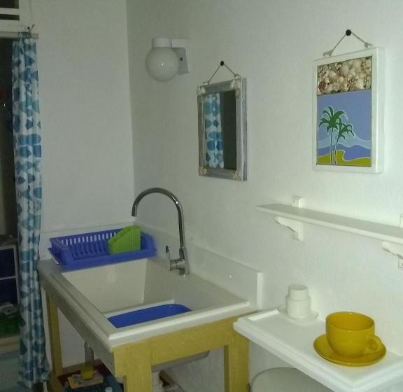 اتاق استاندارد, Calibishie Sandbar