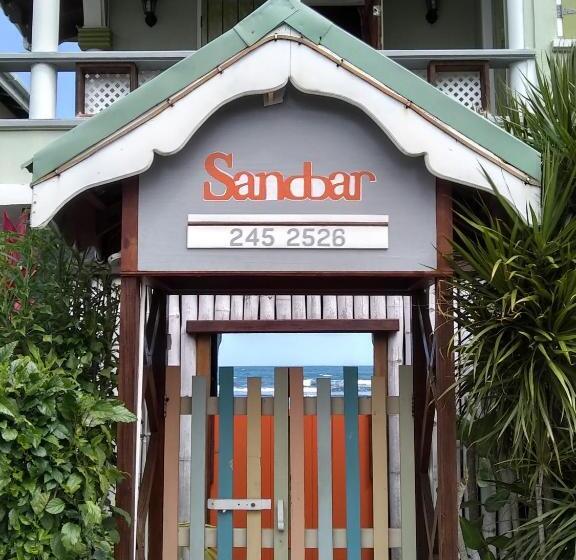 اتاق استاندارد, Calibishie Sandbar