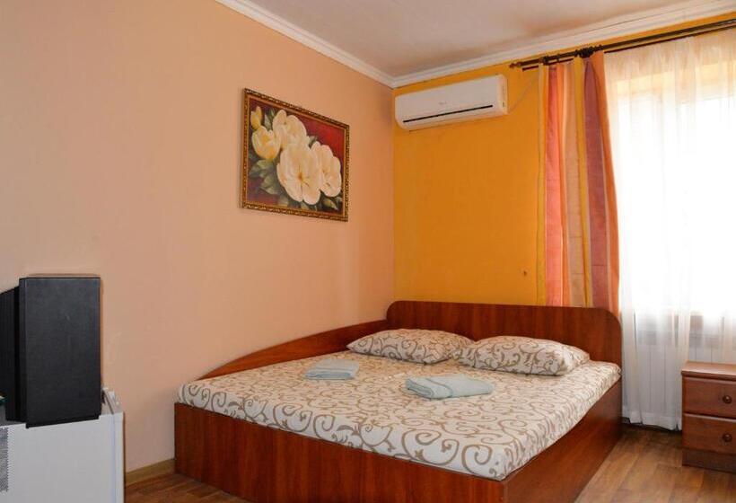 Superior-huone, Domik Na Fontane