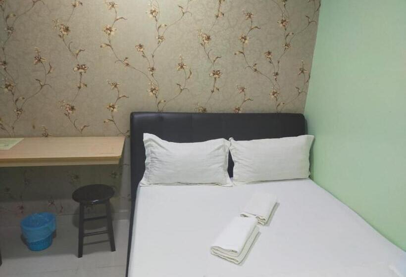 バス共有のスタンダードルーム, Leaf Guest House