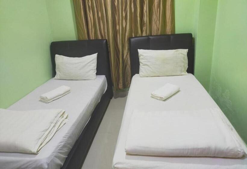 バス共有のスタンダードルーム, Leaf Guest House