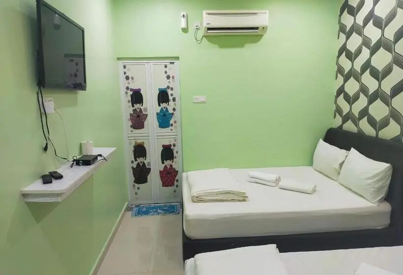 اتاق استاندارد سه نفره, Leaf Guest House