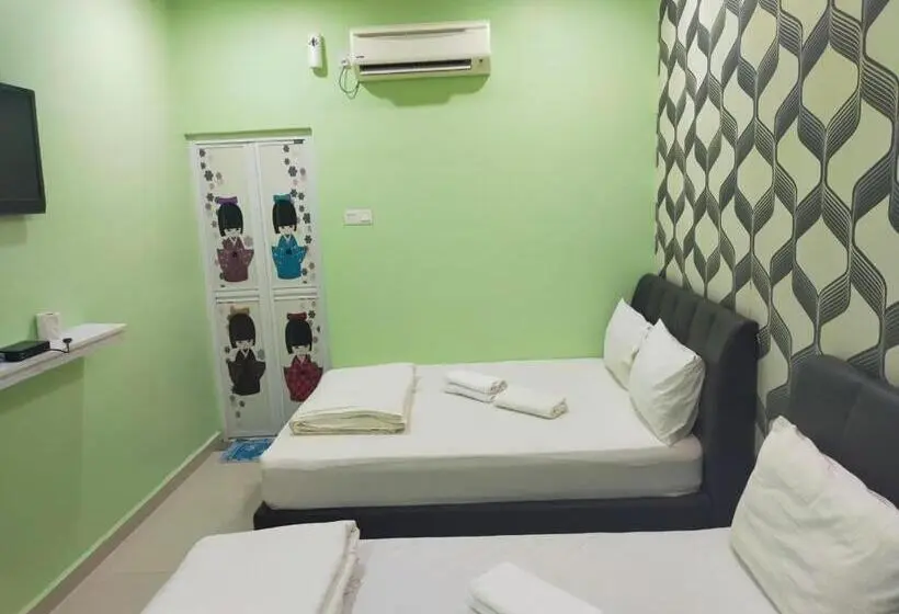 اتاق استاندارد سه نفره, Leaf Guest House