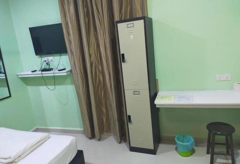 スタンダードルーム, Leaf Guest House