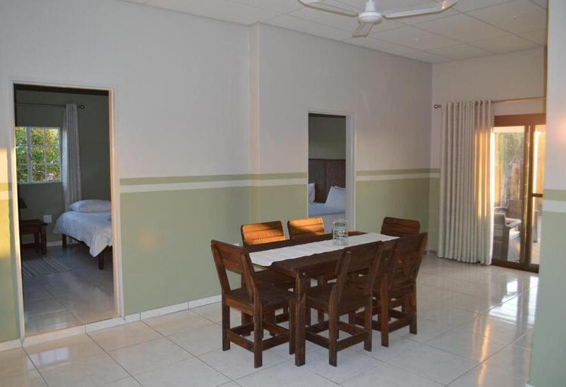 Hus 2 Soveværelser, Otjohotozu Guestfarm