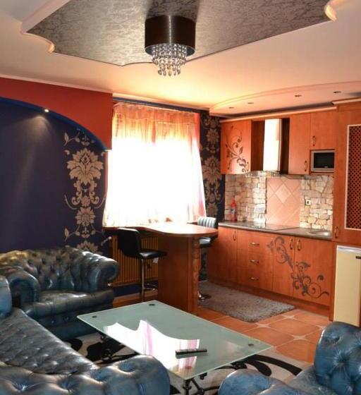 דירת חדר עם טרסה, Villa Medici Vendégház