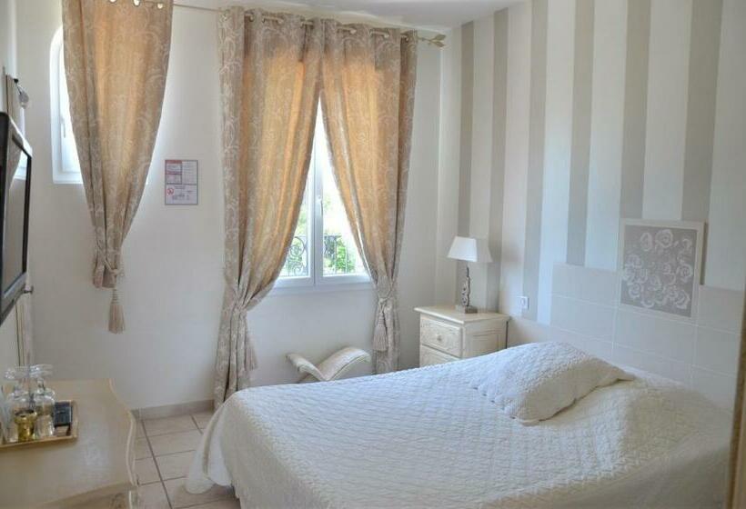 Семейный Номер, Villa Des Anges