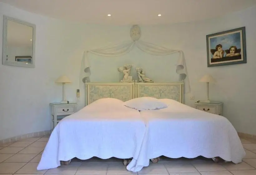 スタンダードトリプルルーム, Villa Des Anges