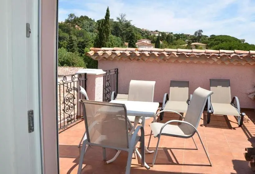 ファミリールーム, Villa Des Anges