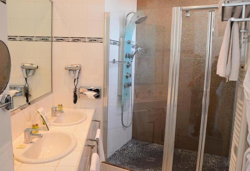 Семейный Номер, Villa Des Anges