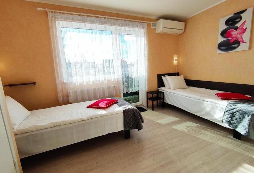 اتاق استاندارد با بالکن, Aisa Guesthouse