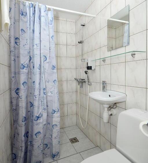 اتاق استاندارد سه تخته با بالکن, Aisa Guesthouse