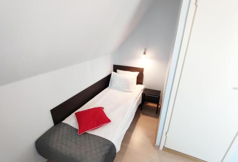 اتاق استاندارد سه نفره, Aisa Guesthouse