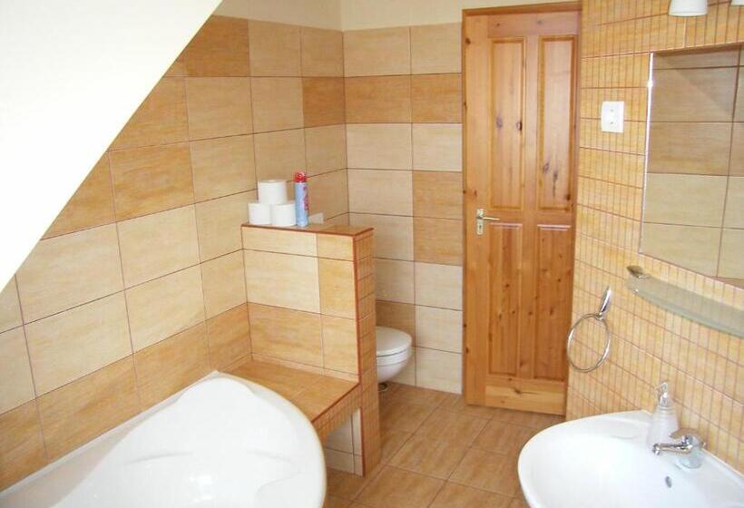 דירת חדר, Pálma Apartmanház Harkány